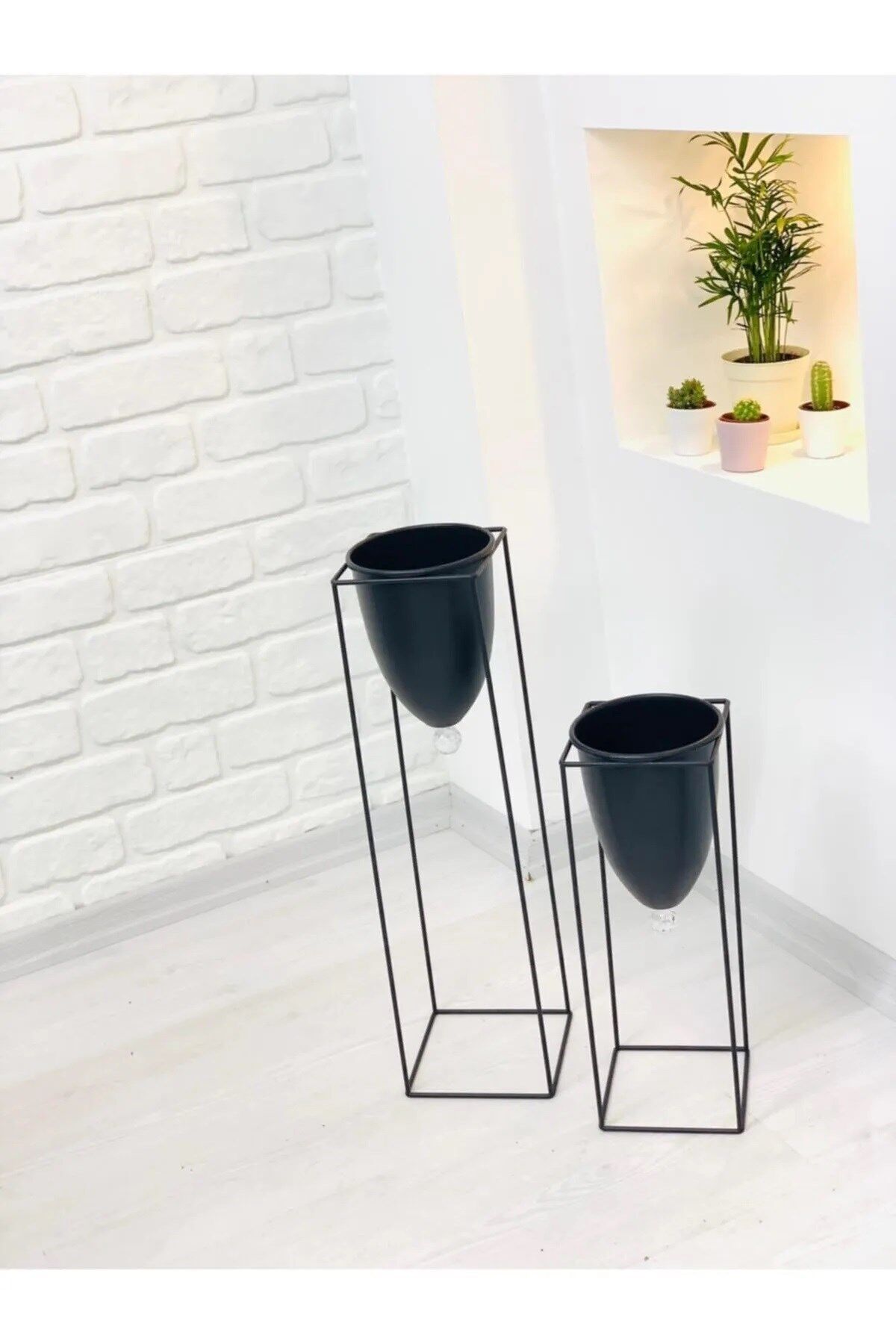 Best Hırdavat 2'li Metal Ayaklı Saksı Çiçeklik  Siyah